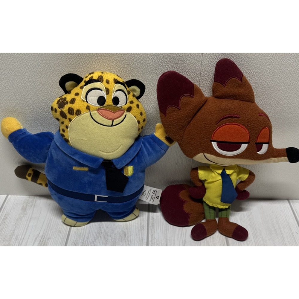 DISNEY ZOOTOPIA OFFICER CLAWHAUSER AND NICK WILDE FOX PLUSH LOT OF 2